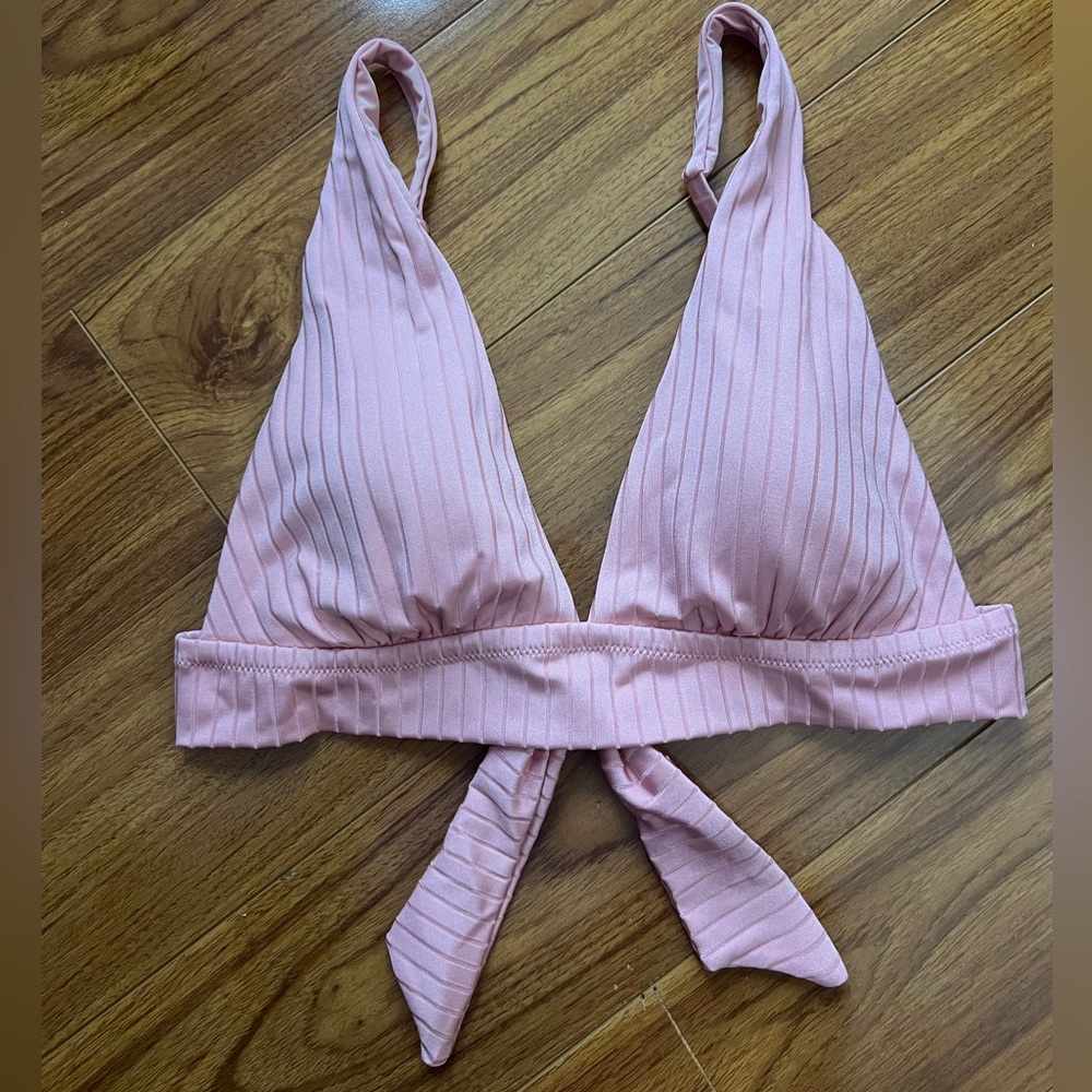 NWOT Light Pink Aerie Bikini Top Large